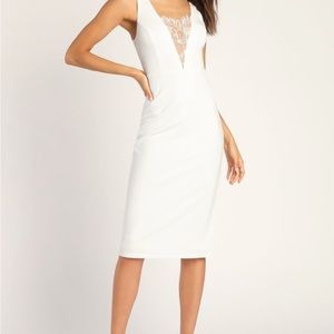 Never worn. Tags still on. Perfect condition. Couldn’t return bc was final sale